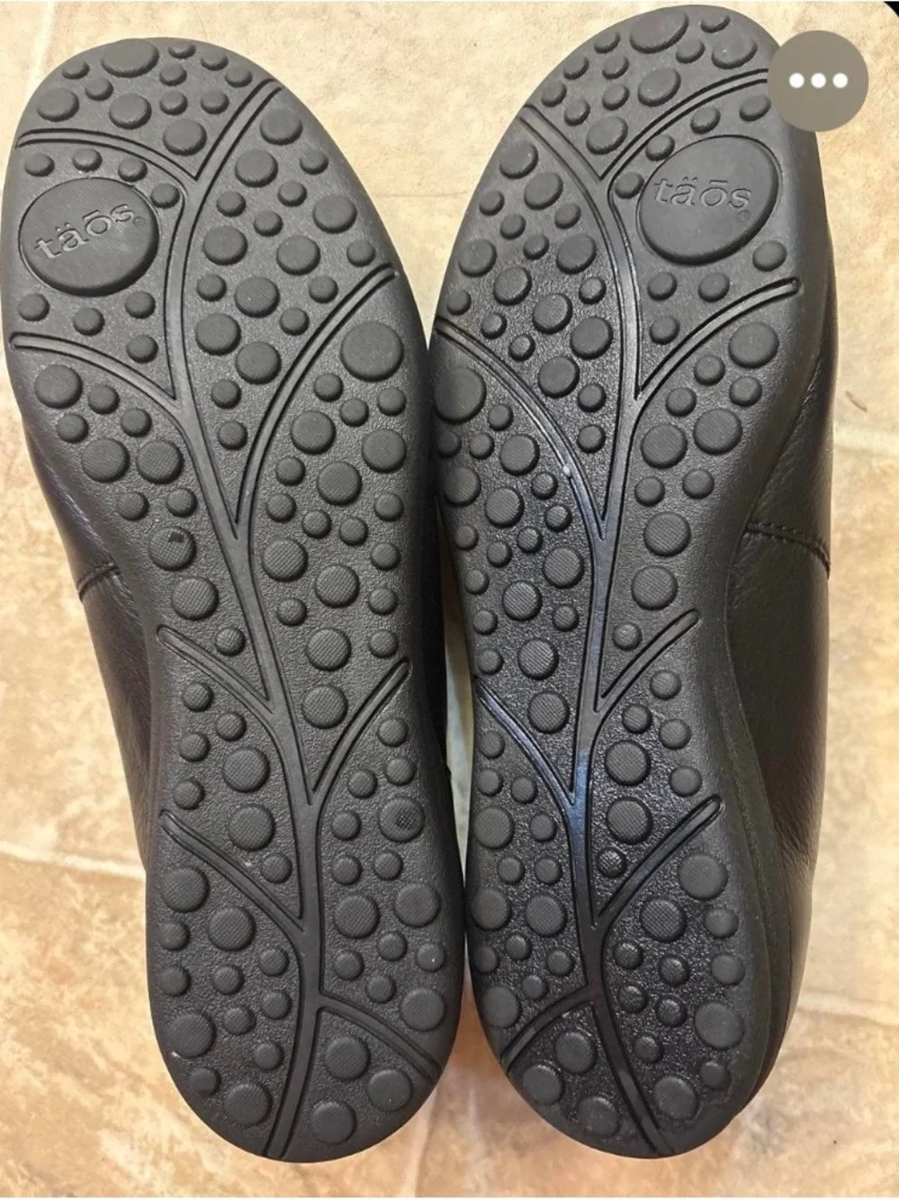 Taos Town Center Leather Slip-on Black Comfort Shoes Women’s 10